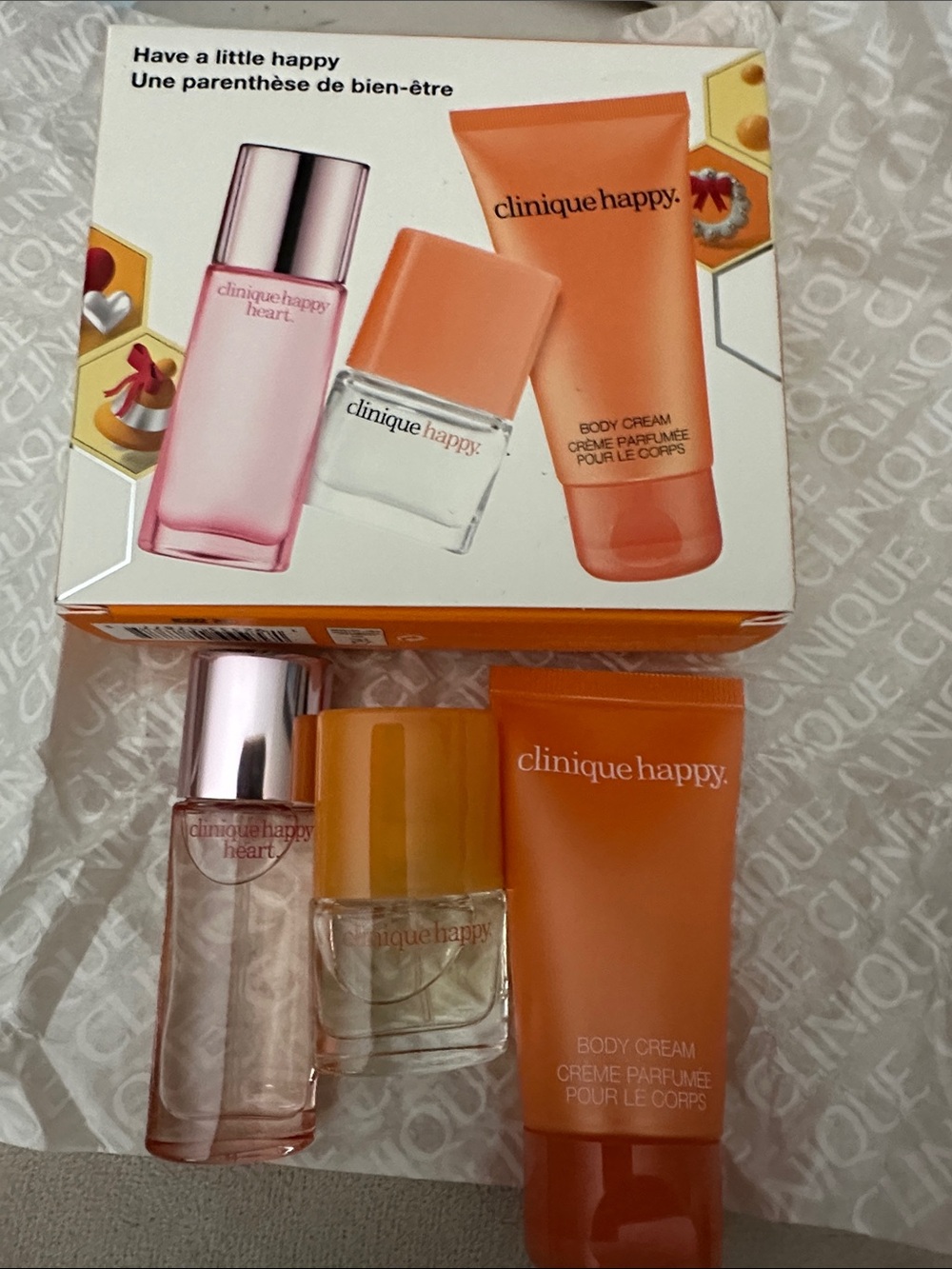 Clinique Have A Little Happy Gift Set,New